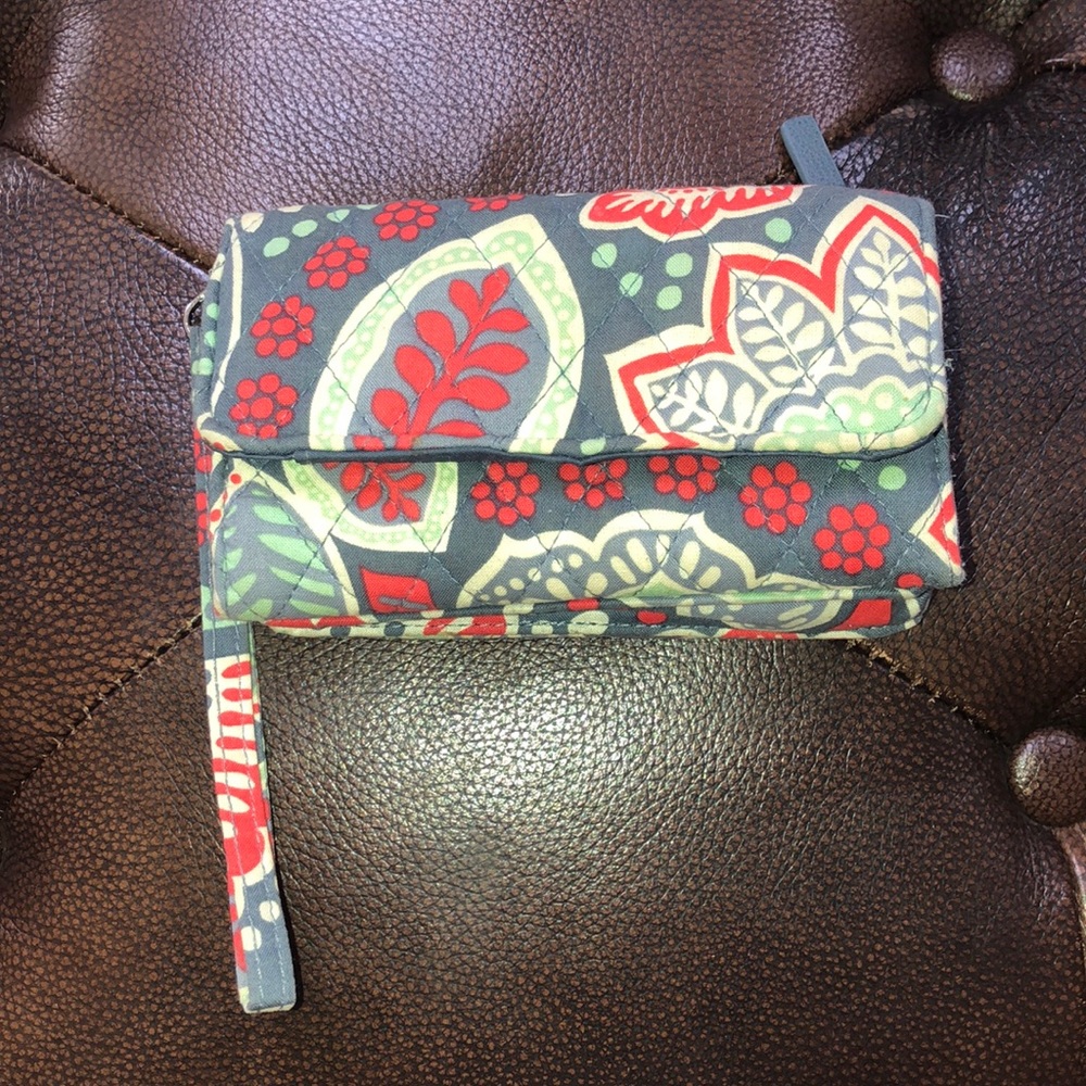 Vera bradley wristlet